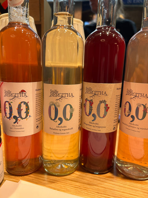 Snille Bergitha Geitrams, mjødurt og rabarbra 0,25l (Debio økologisk)