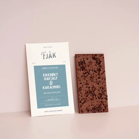 Fjåk 45% Melk Haiti Nibs og Eikerøkt salt